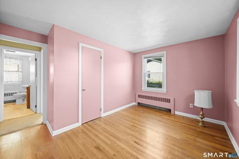 17 Edward Street Enfield CT 06082