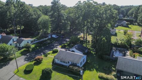 17 Edward Street Enfield CT 06082