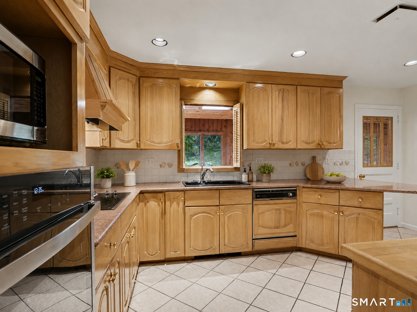 70 Arrow Head Drive Stamford CT 06903