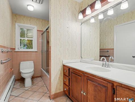 70 Arrow Head Drive Stamford CT 06903