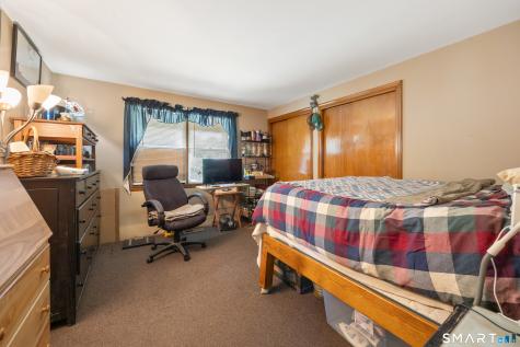 186 Schaffer Road Bethany CT 06524