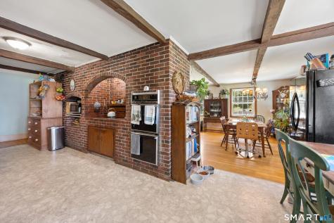 186 Schaffer Road Bethany CT 06524