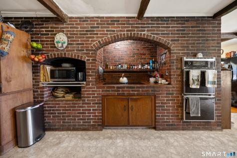 186 Schaffer Road Bethany CT 06524