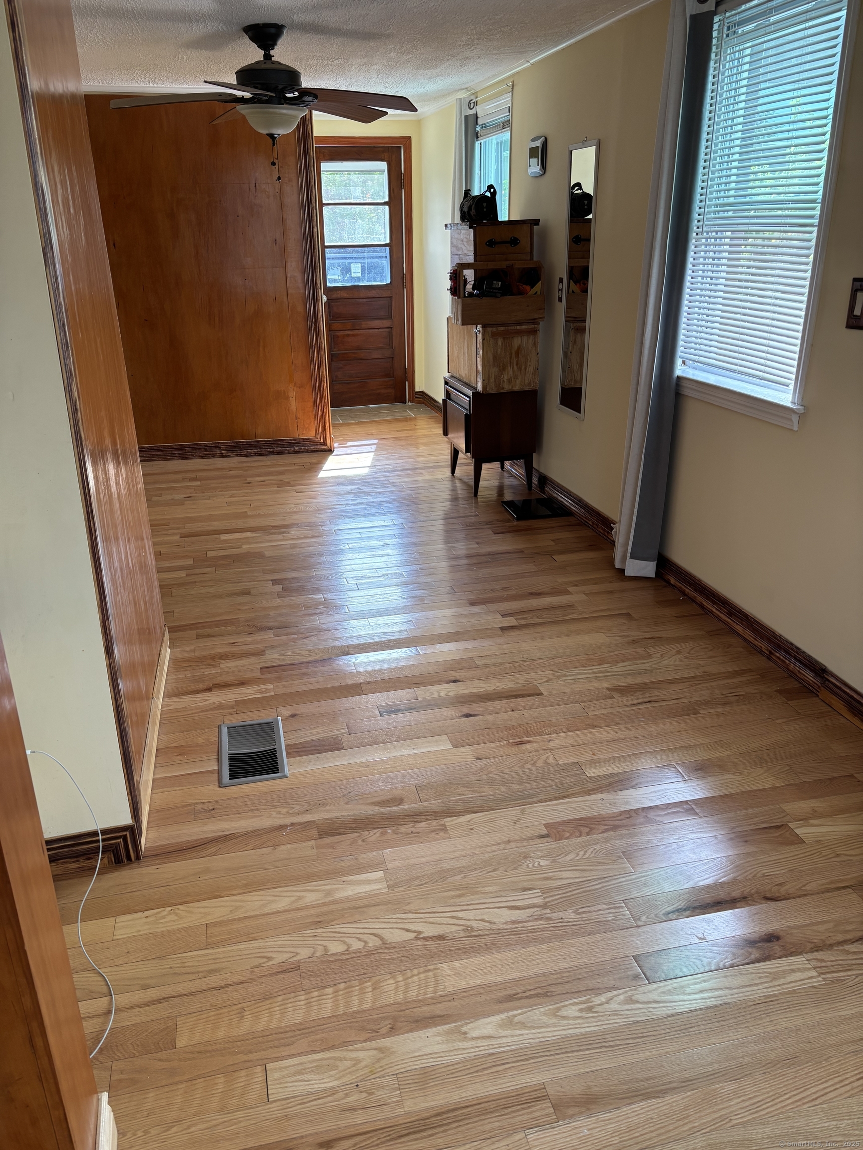 15 Harding Avenue Stratford CT 06615