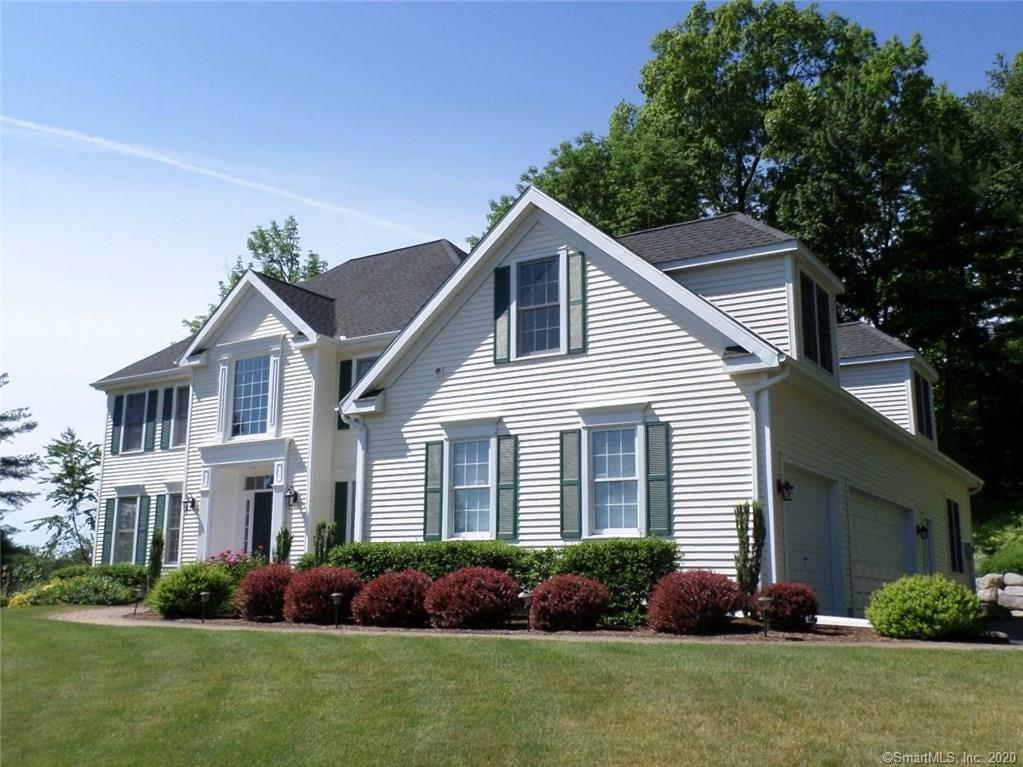 15 Thornwood Lane Avon CT 06001