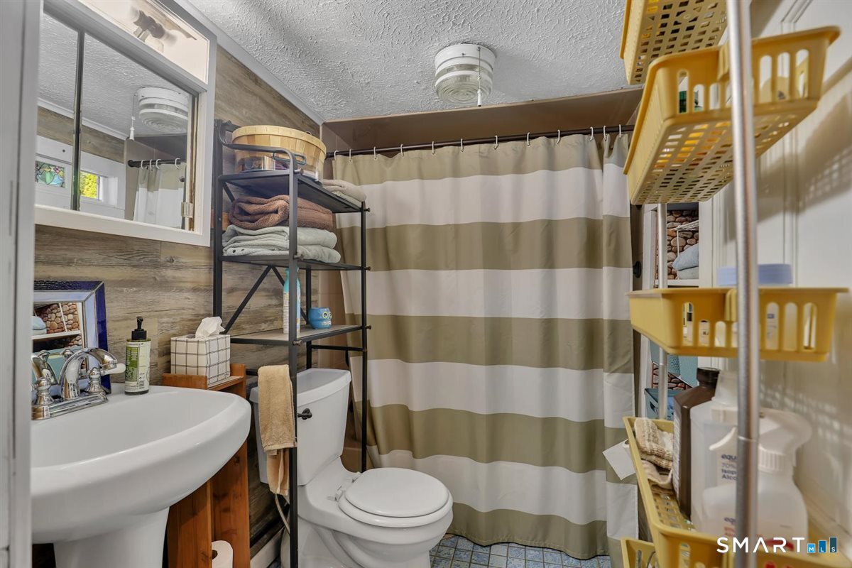 33 Reynolds Drive Coventry CT 06238