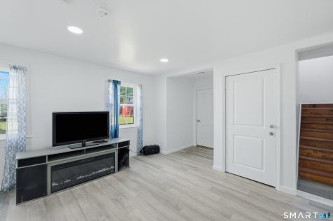 178 New Hanover Avenue Meriden CT 06451