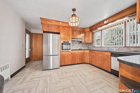 189 Fiske Street Waterbury CT 06710