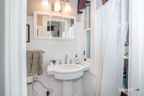 164 North Beacon Street Hartford CT 06105