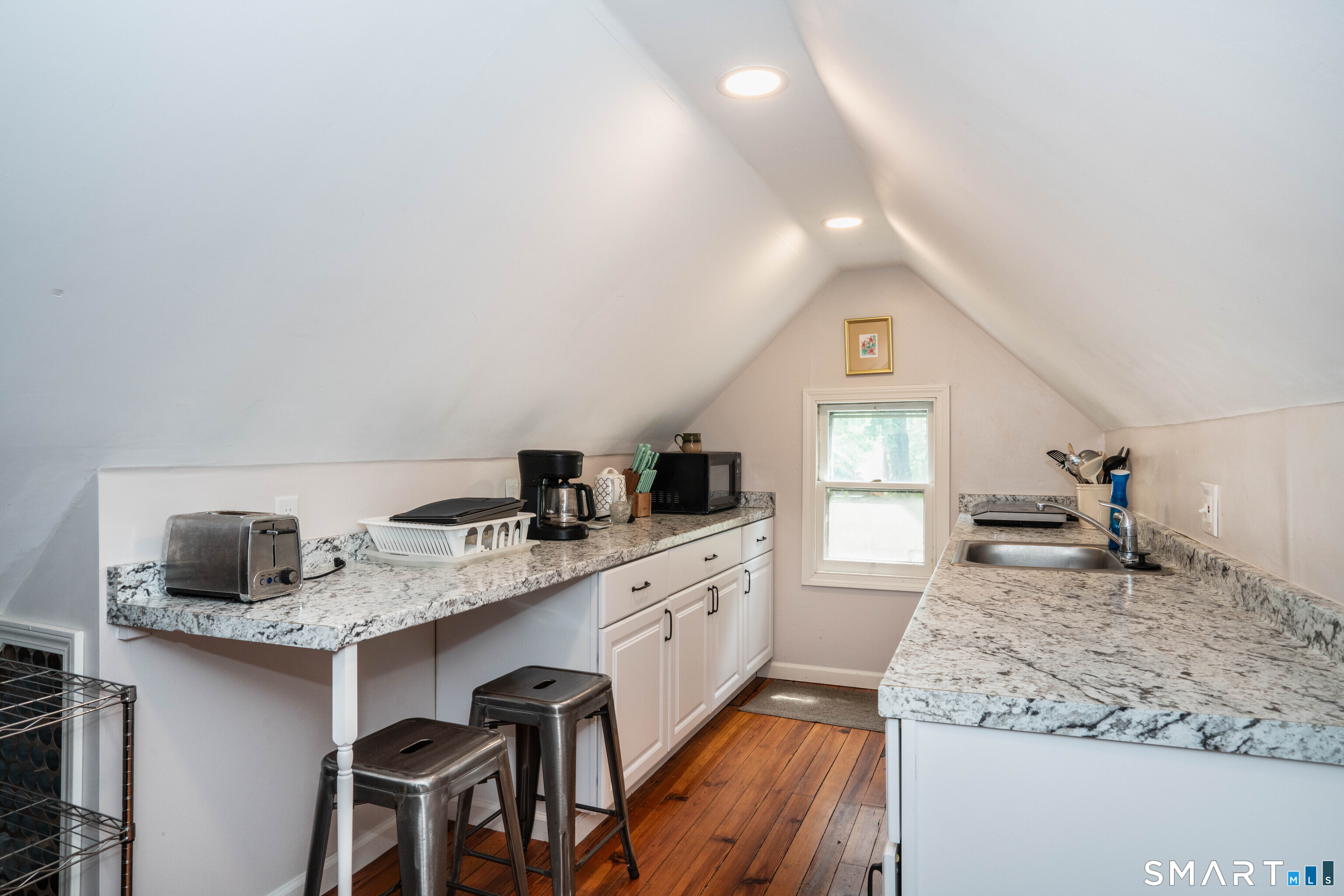 164 North Beacon Street Hartford CT 06105