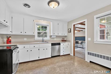 33 Brent Road Manchester CT 06042