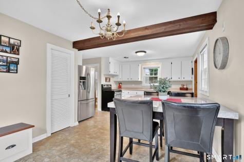 33 Brent Road Manchester CT 06042