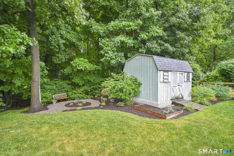 33 Brent Road Manchester CT 06042