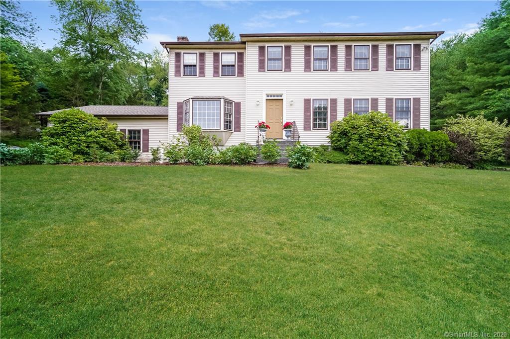 15 Lakecrest Drive Danbury CT 06811