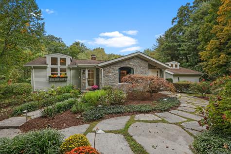 50 Parish North Road New Canaan CT 06840