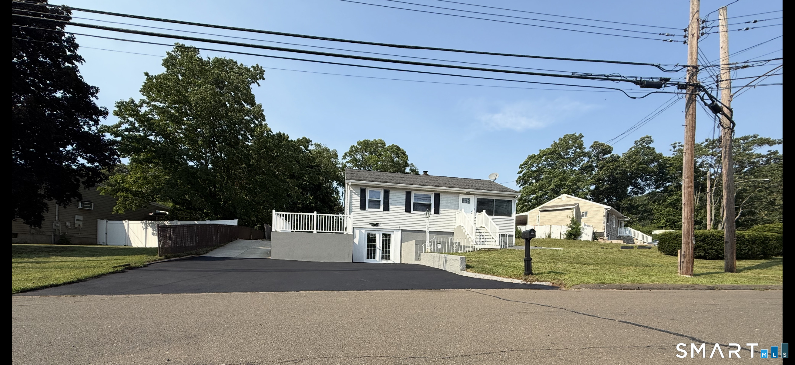 17 Navarro Road East Haven CT 06512
