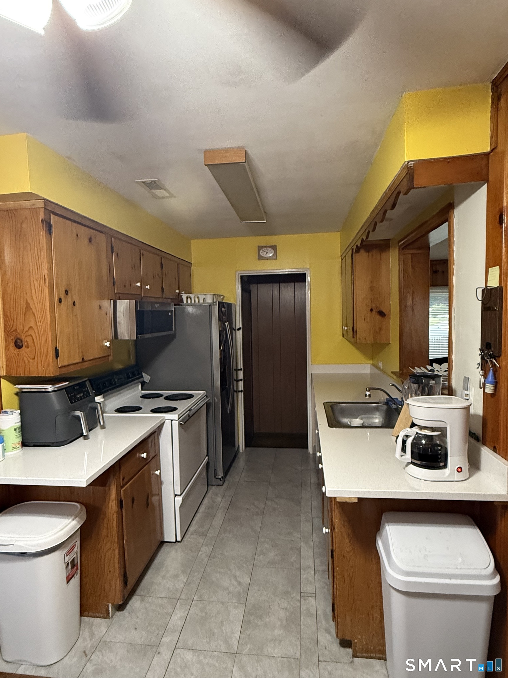 17 Navarro Road East Haven CT 06512