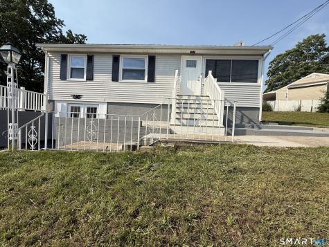 17 Navarro Road East Haven CT 06512