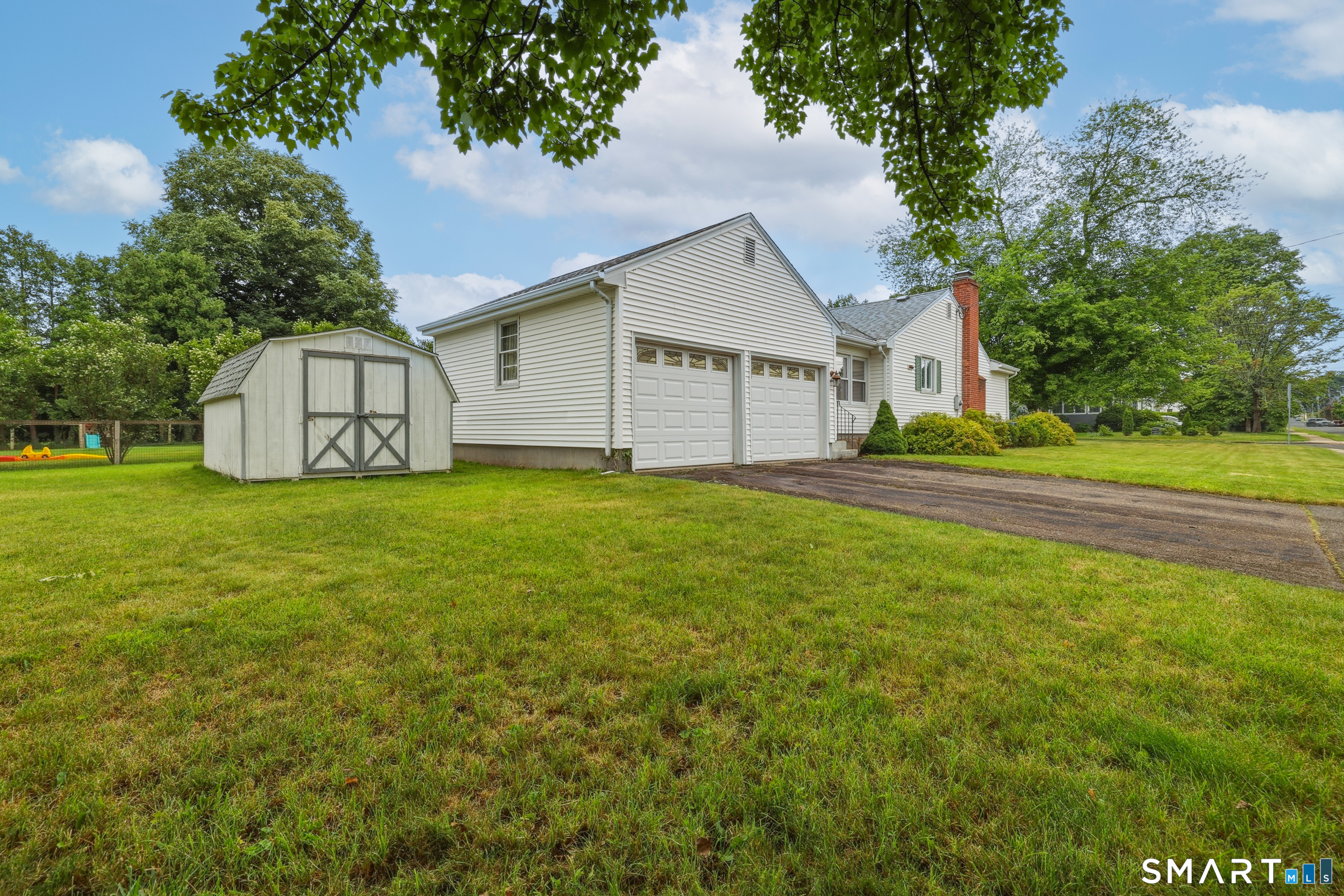 144 Colonial Street West Hartford CT 06110