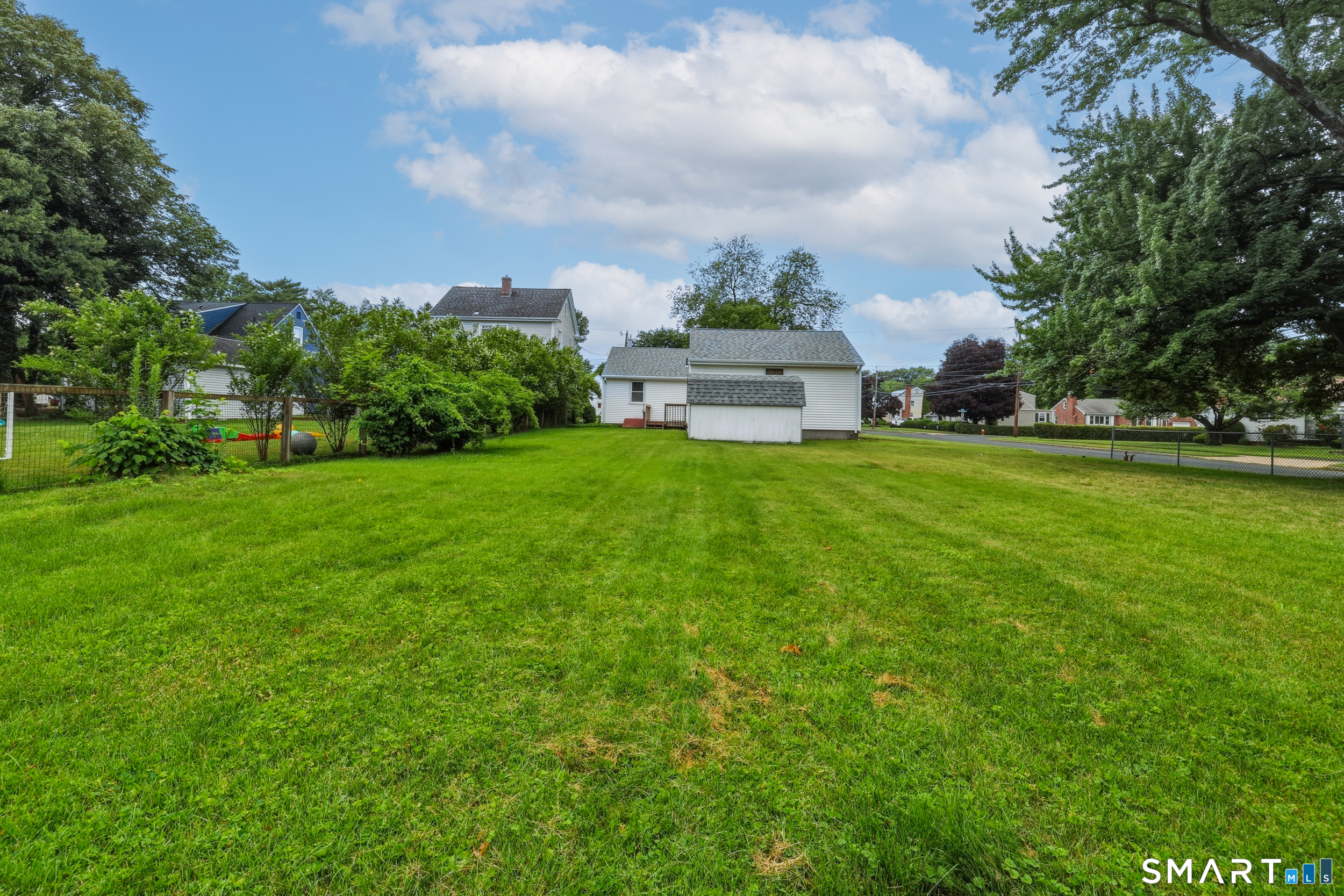 144 Colonial Street West Hartford CT 06110