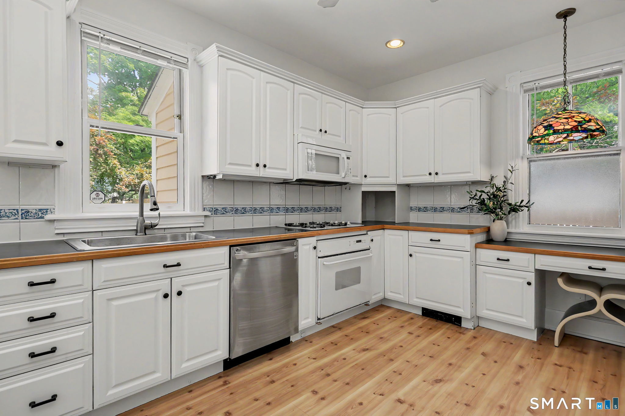 244 Stratfield Road Fairfield CT 06825