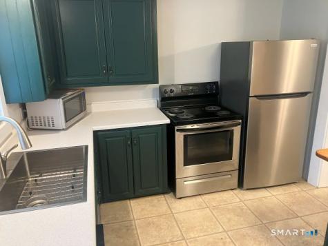 14 Apple Tree Lane Woodbridge CT 06525