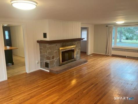 14 Apple Tree Lane Woodbridge CT 06525