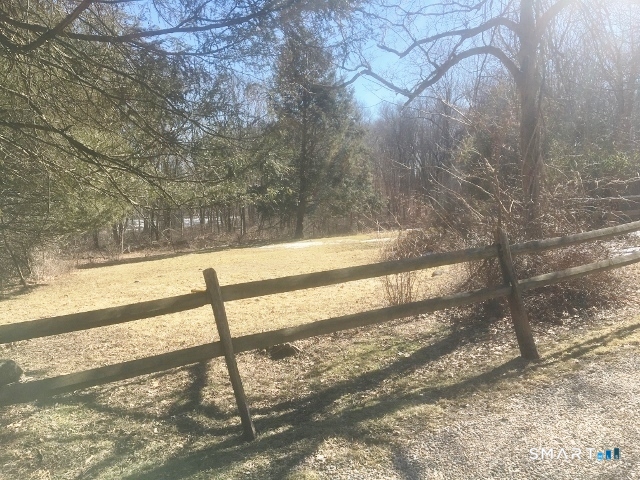 14 Apple Tree Lane Woodbridge CT 06525