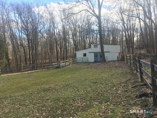 14 Apple Tree Lane Woodbridge CT 06525