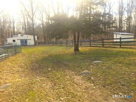 14 Apple Tree Lane Woodbridge CT 06525