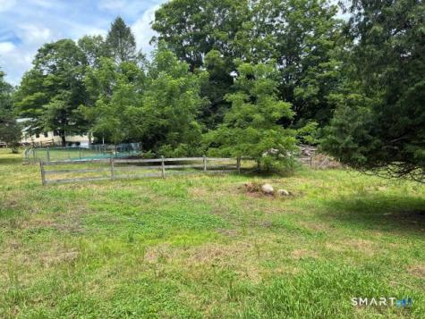 14 Apple Tree Lane Woodbridge CT 06525