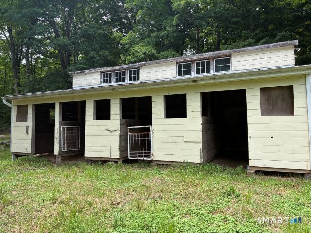 14 Apple Tree Lane Woodbridge CT 06525