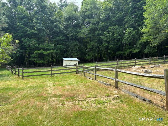 14 Apple Tree Lane Woodbridge CT 06525