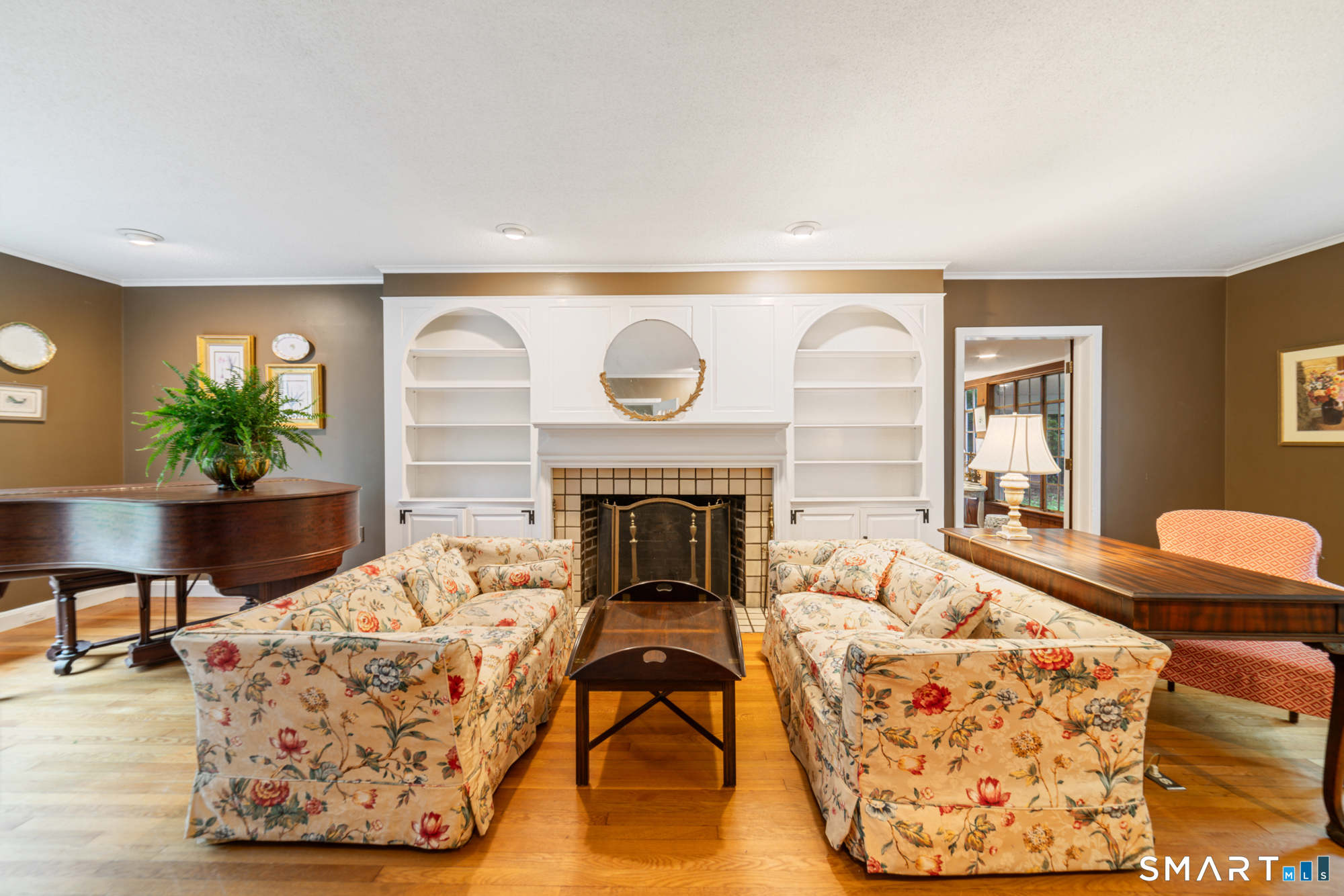 571 Willow Street Waterbury CT 06710