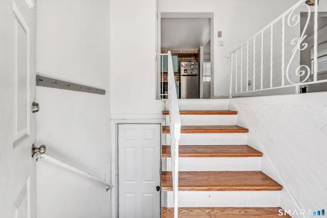 7 Genesee Street East Haven CT 06512