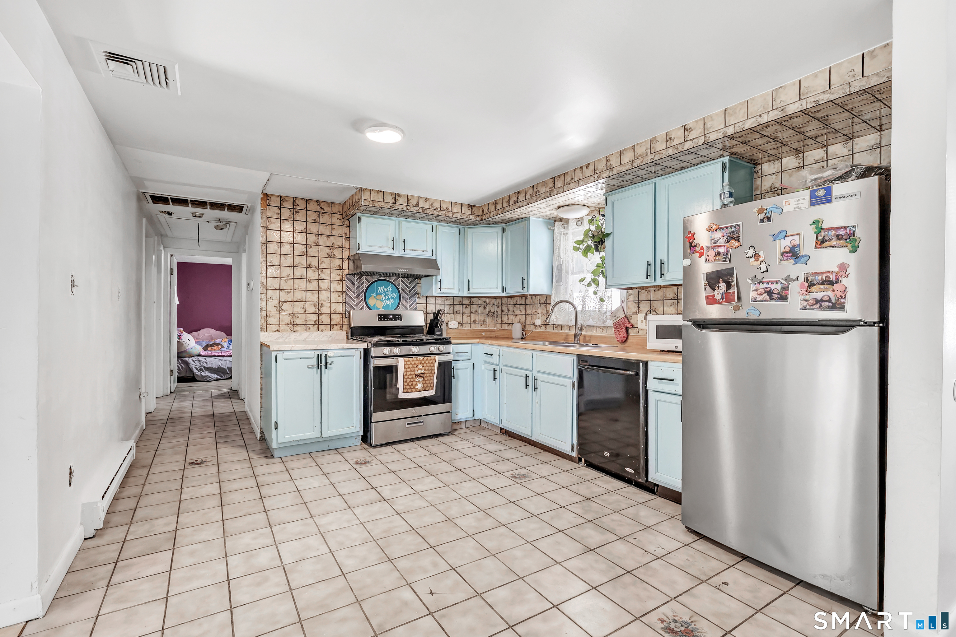 7 Genesee Street East Haven CT 06512