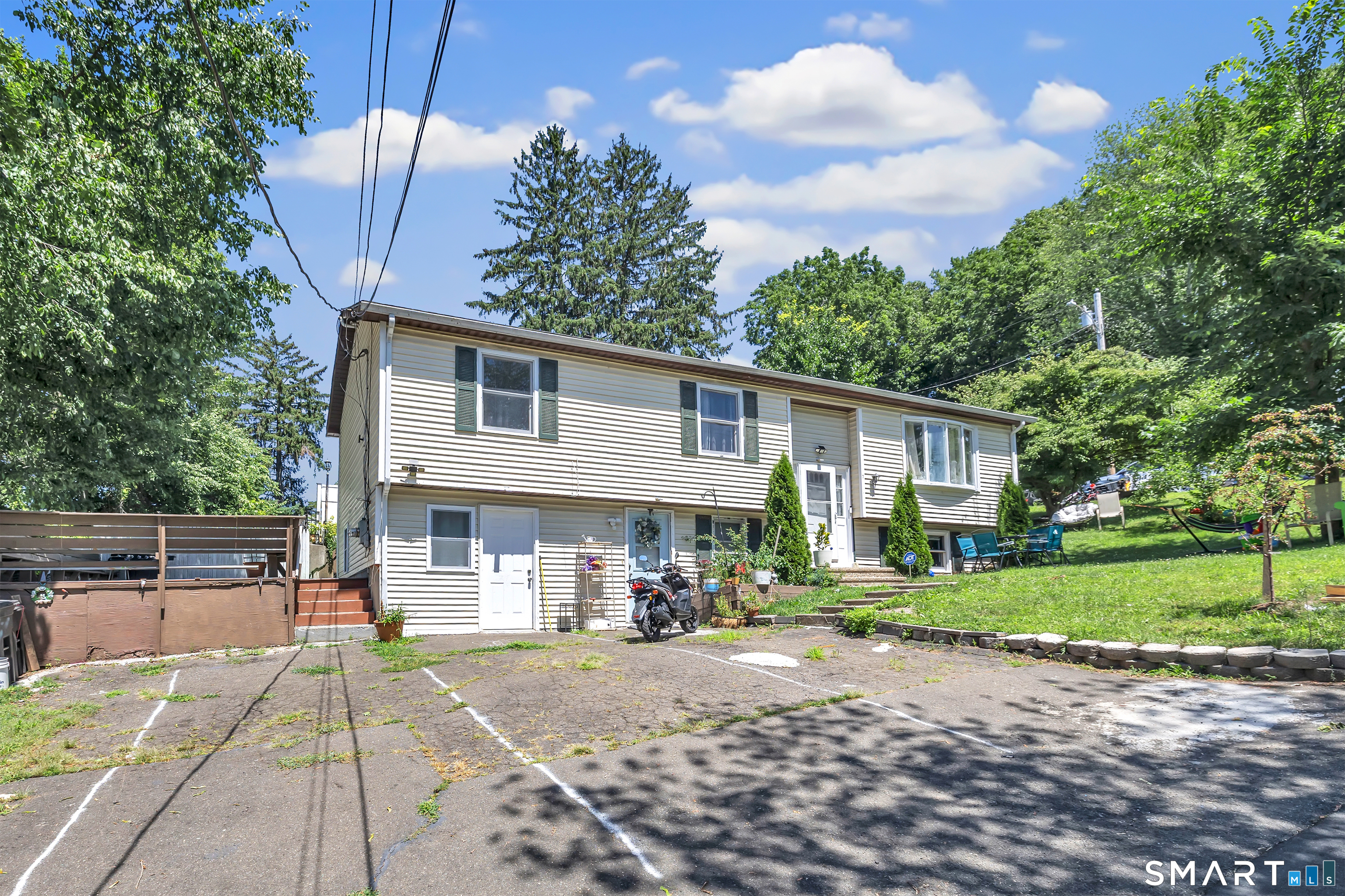 7 Genesee Street East Haven CT 06512