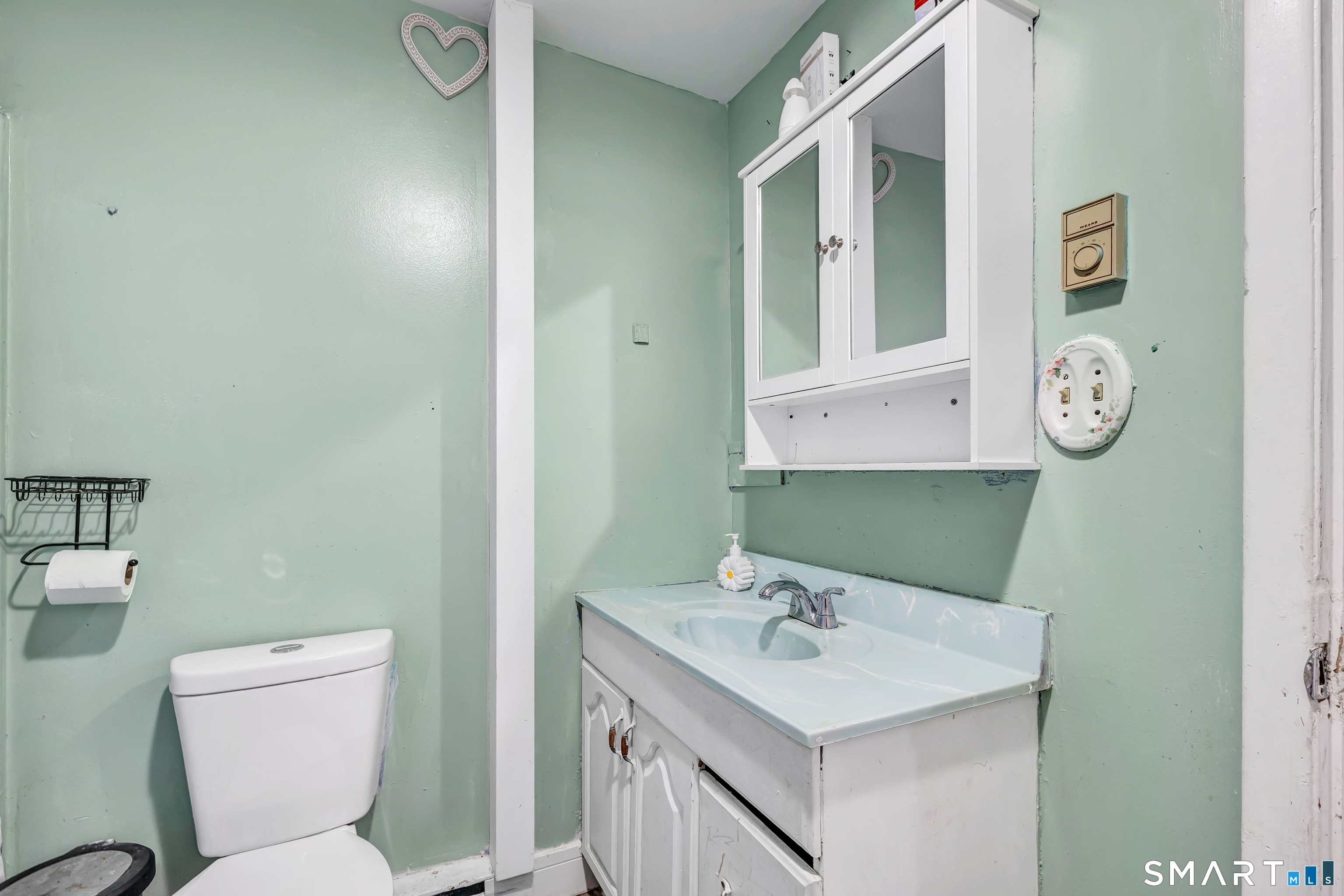 7 Genesee Street East Haven CT 06512