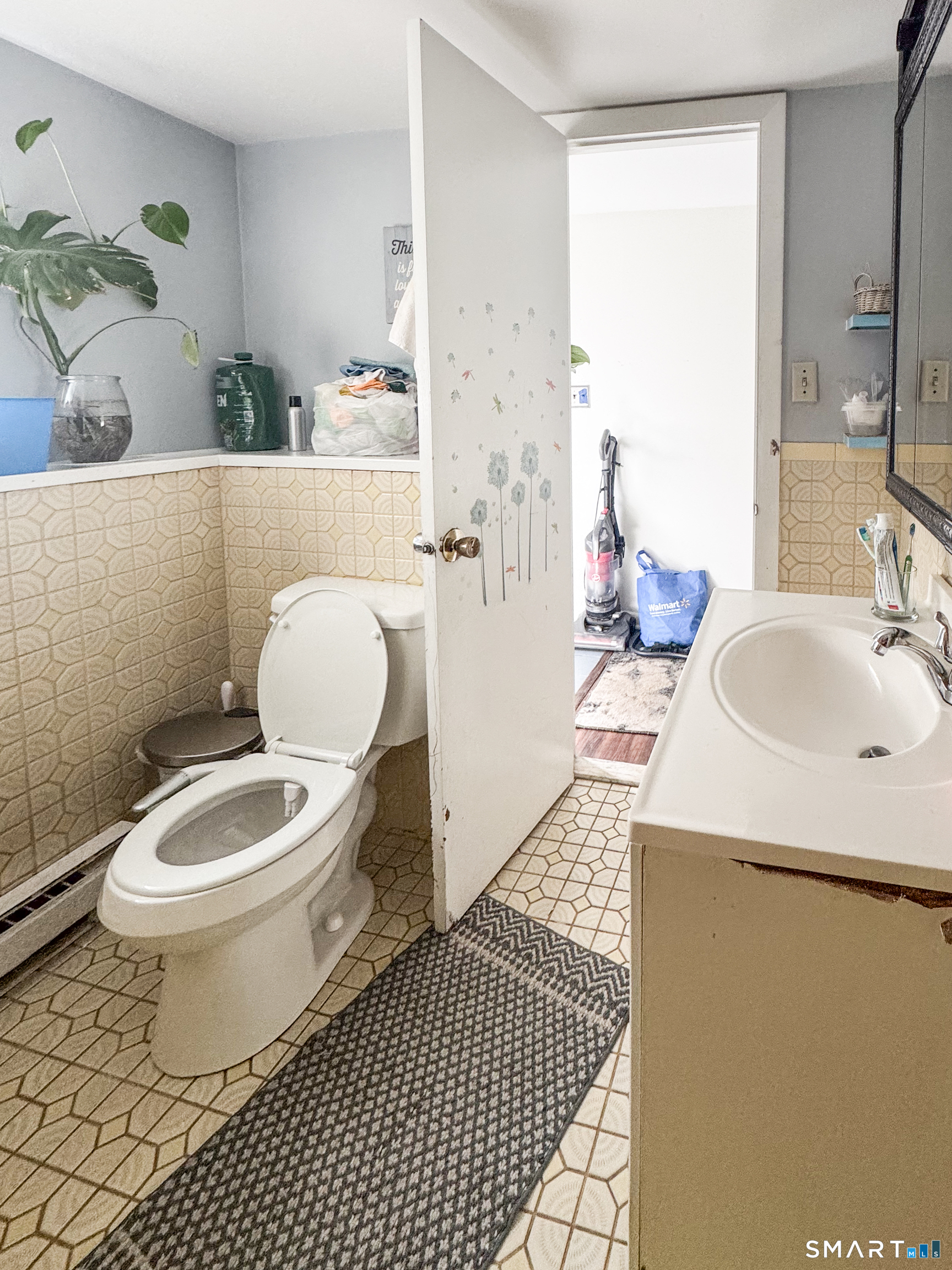 7 Genesee Street East Haven CT 06512