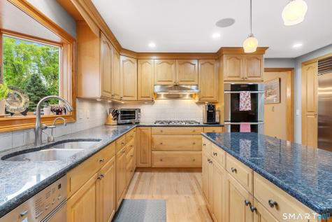 66 Rivergate Lane Berlin CT 06023