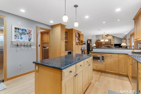 66 Rivergate Lane Berlin CT 06023