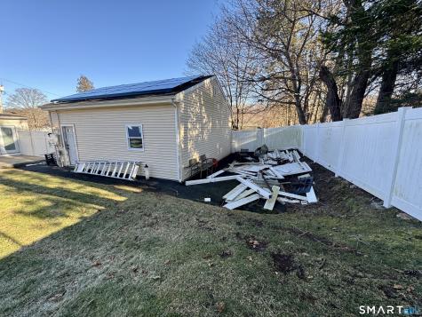 4 Hellstrom Road East Haven CT 06512