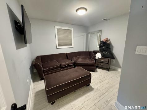 4 Hellstrom Road East Haven CT 06512