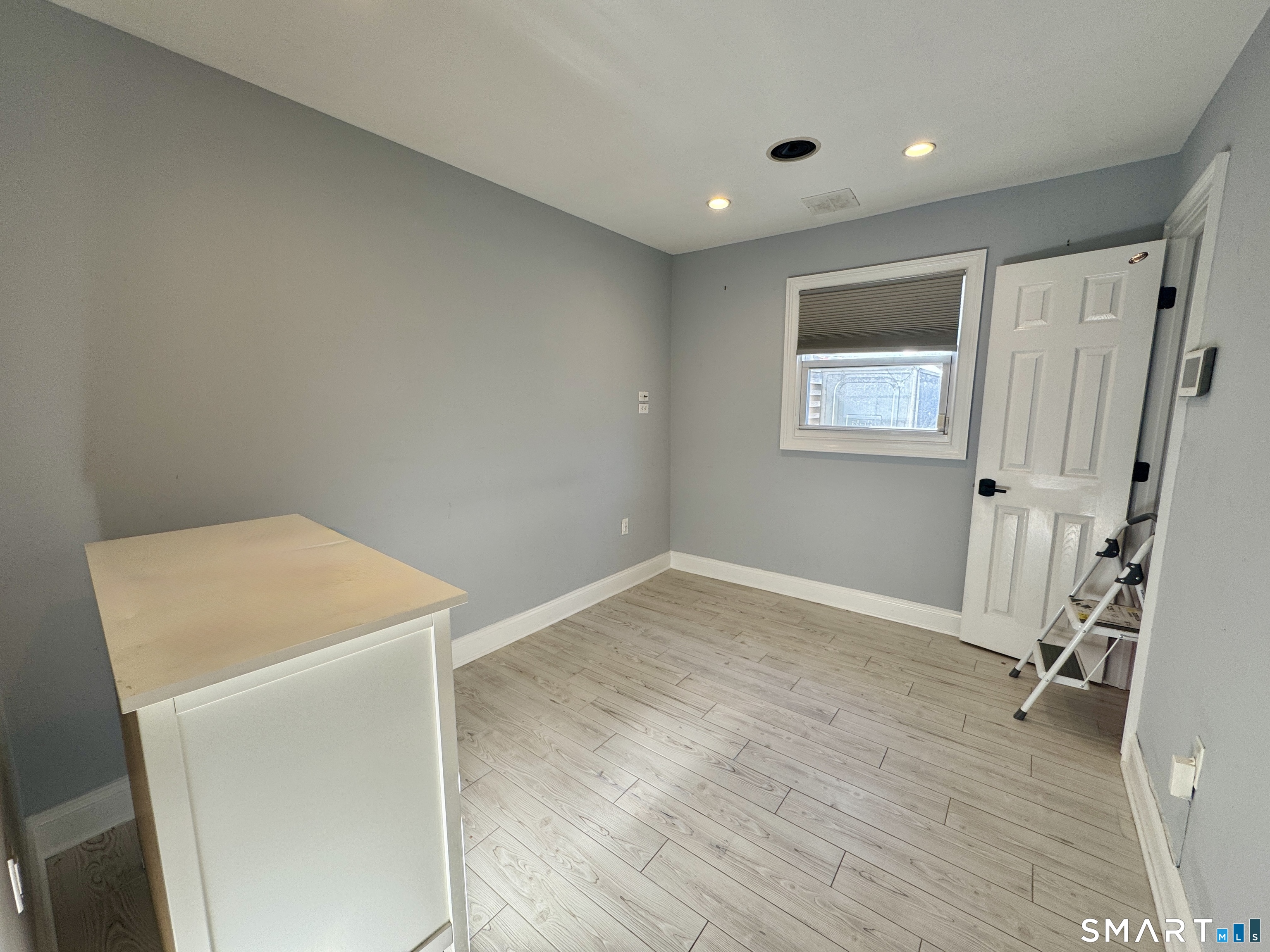 4 Hellstrom Road East Haven CT 06512