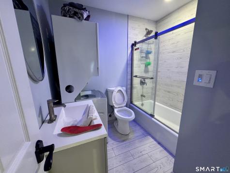 4 Hellstrom Road East Haven CT 06512