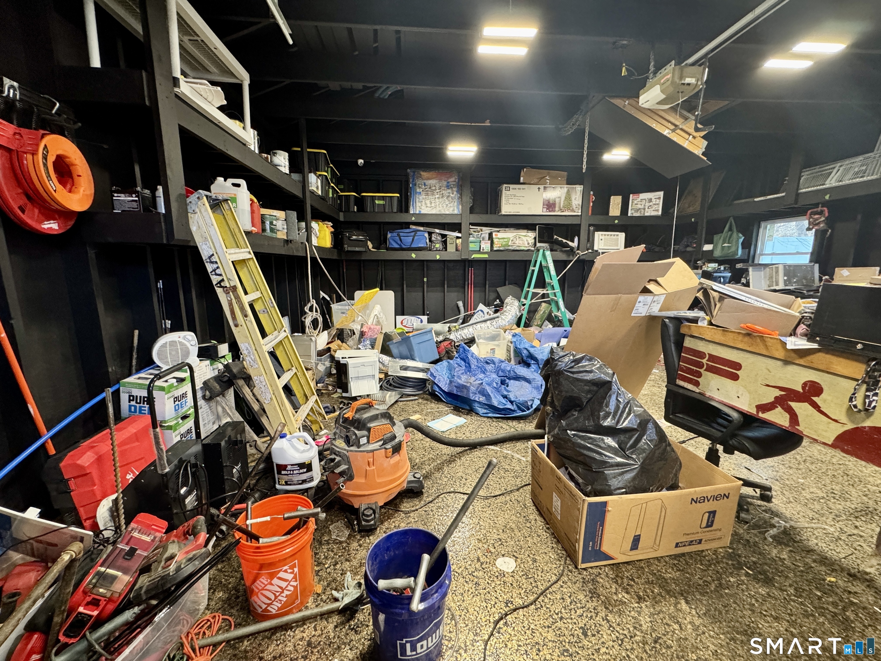 4 Hellstrom Road East Haven CT 06512