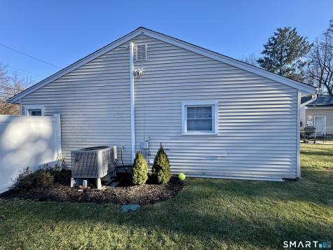 4 Hellstrom Road East Haven CT 06512