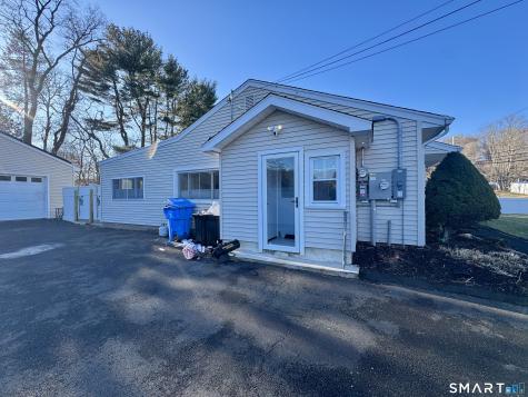 4 Hellstrom Road East Haven CT 06512