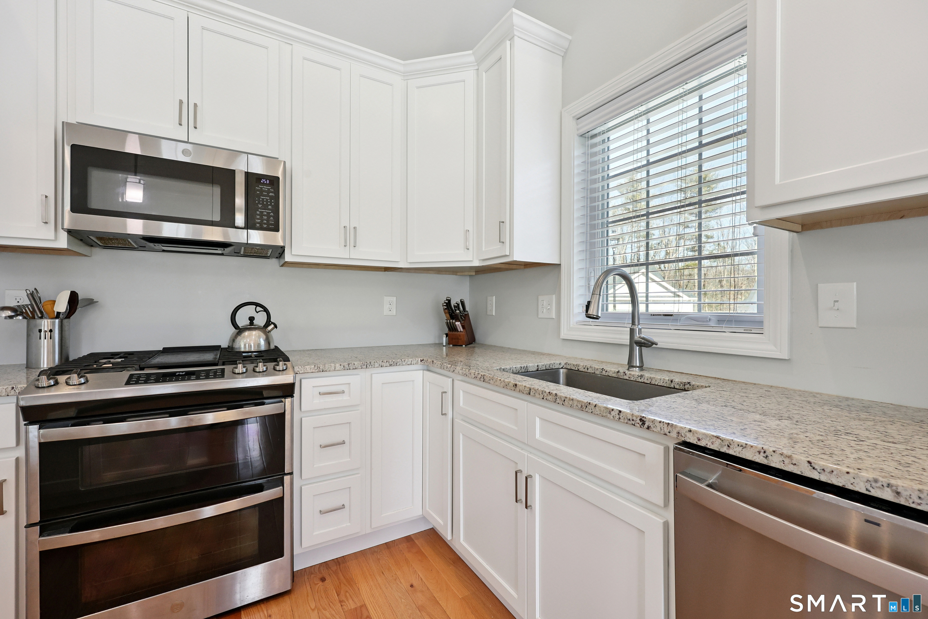 152 Willow Brook Drive Farmington CT 06032