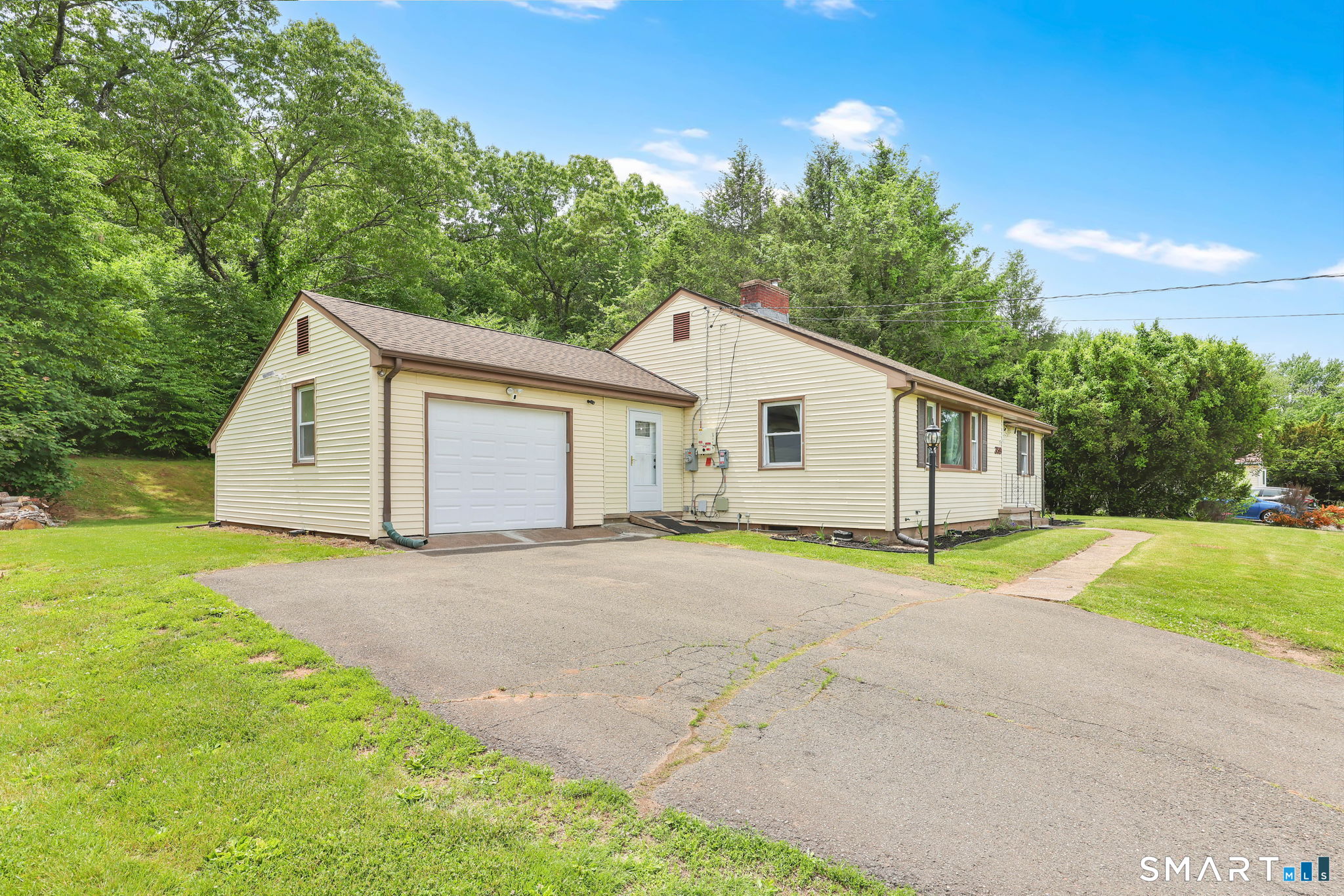 359 Oakland Road South Windsor CT 06074